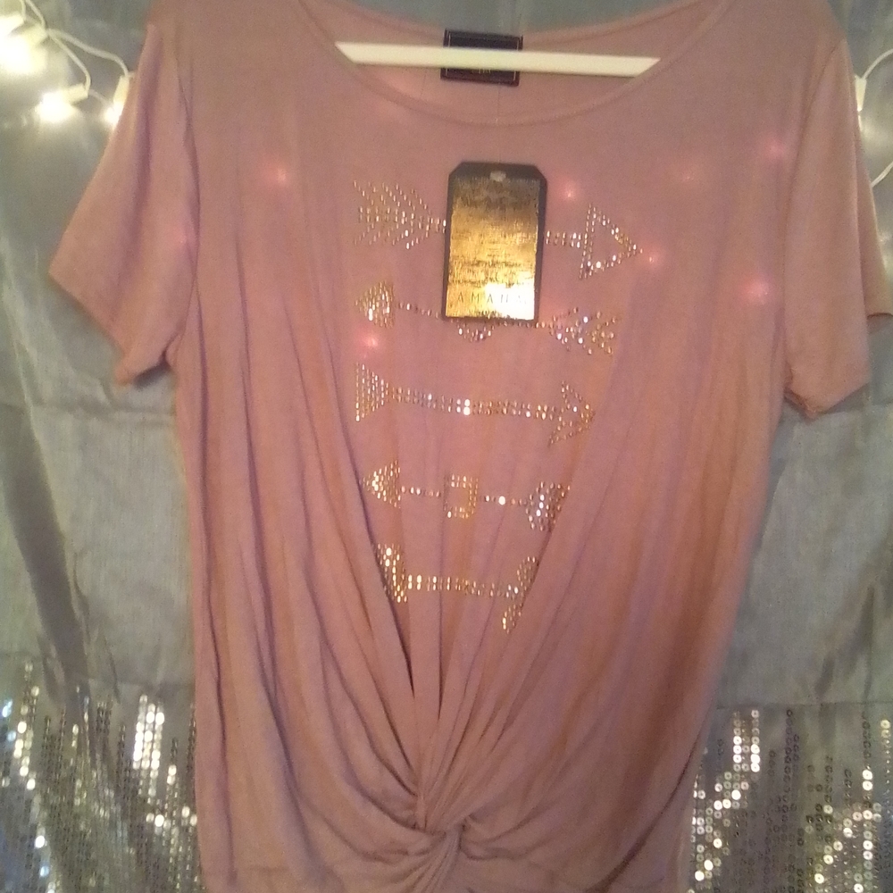 AMANA Stylish Mauve Pink Top with Gold Arrow Accents